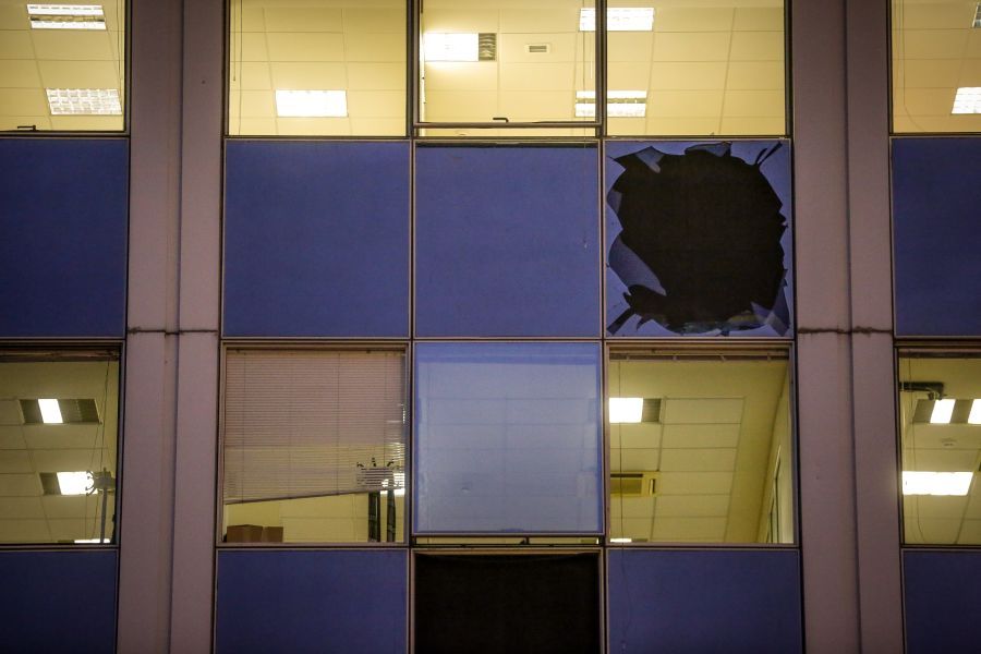 Βόμβα ΣΚΑΙ, βίντεο ντοκουμέντο: Δείτε τη στιγμή που εξερράγη στον σταθμό, ανατριχιαστικό [video]