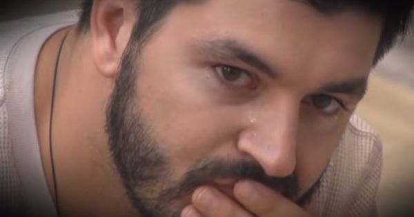 Είναι τραγικό που θέλουν να πουλήσουν τις φωτογραφίες του Πάνου Ζάρλα  από το τροχαίο