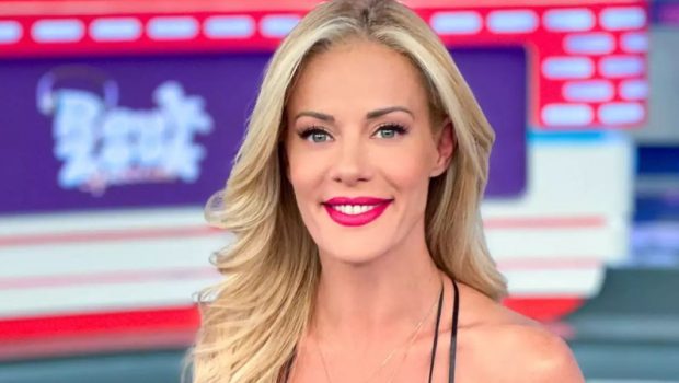 Τρομάξαμε να την αναγνωρίσουμε: Άλλος άνθρωπος η Ζέτα Μακρυπούλια (pic)