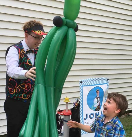 Hire Mr Twister The Balloon Guy - Balloon Twister in Randolph,  Massachusetts