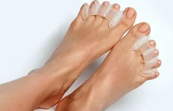 Correct Toes active use demonstration during weight-bearing activities