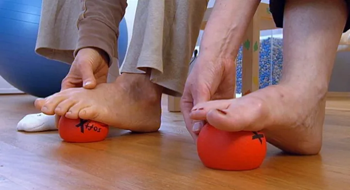 Complete foot exercise demonstration showing proper technique