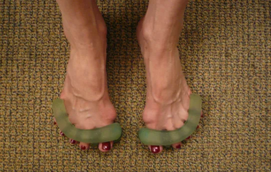 Yoga Toes passive use for relaxation and toe stretching