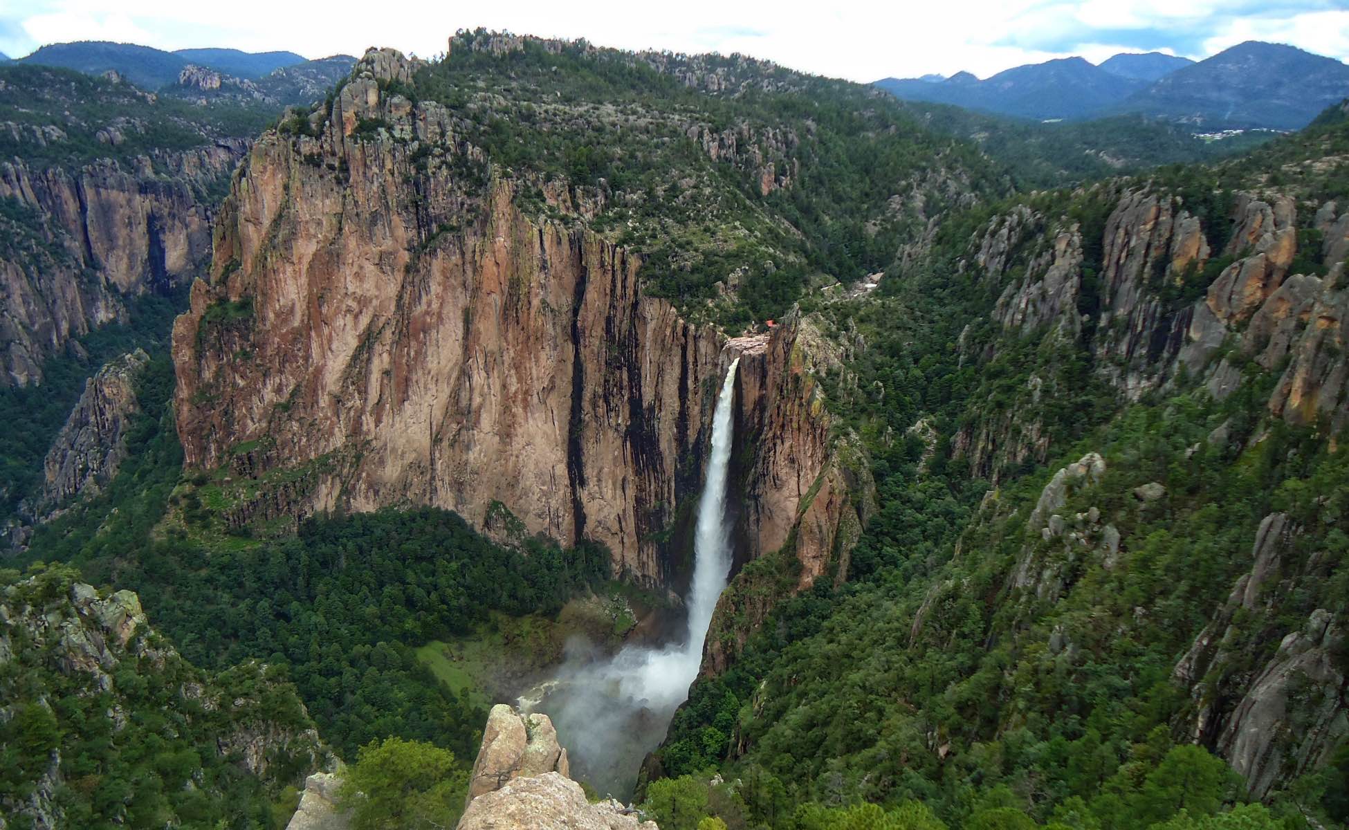 Copper Canyon, Mexiko: Wasserfall