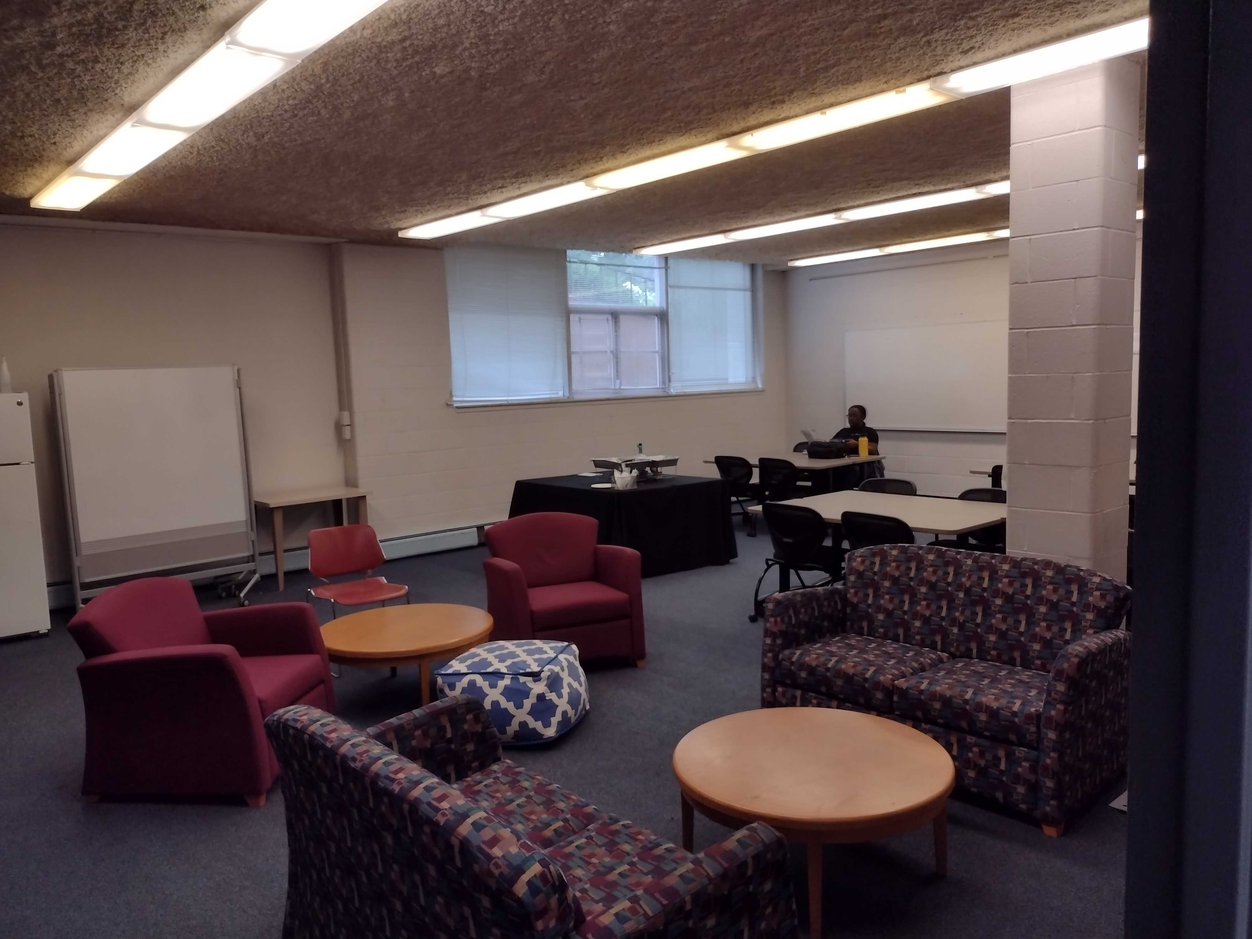 A nearly empty commuter lounge. Photo by Jacob Pegan.