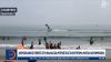 ΗΠΑ: Αεροσκάφος πέφτει στη θάλασσα μπροστά στα έντρομα μάτια λουόμενων | OPEN TV