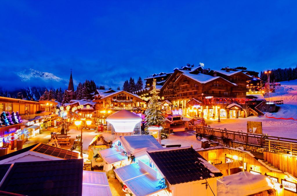 Courchevel 1850 by night