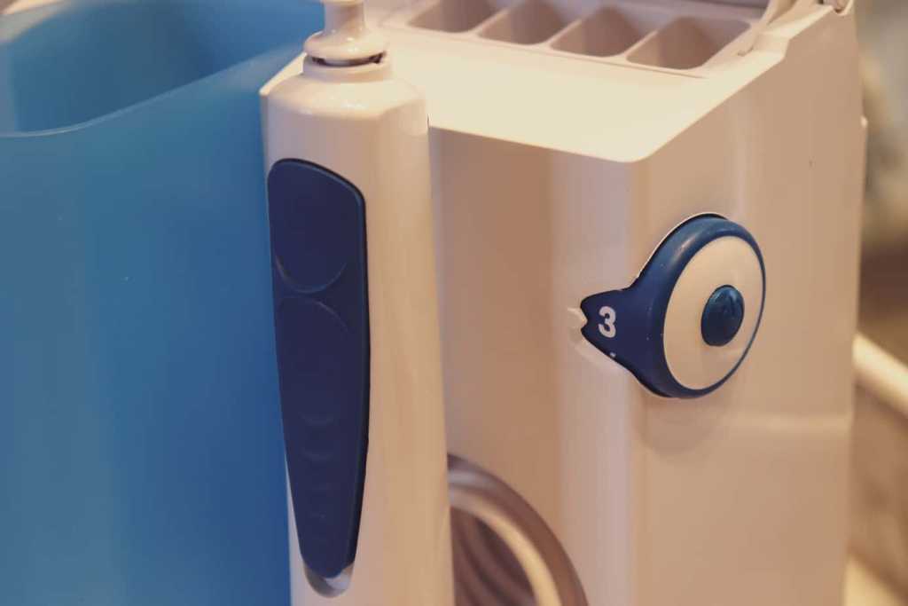 El mejor irrigador dental - Comparativa 2020 38 Rueda para cambiar presión de agua Oral-B