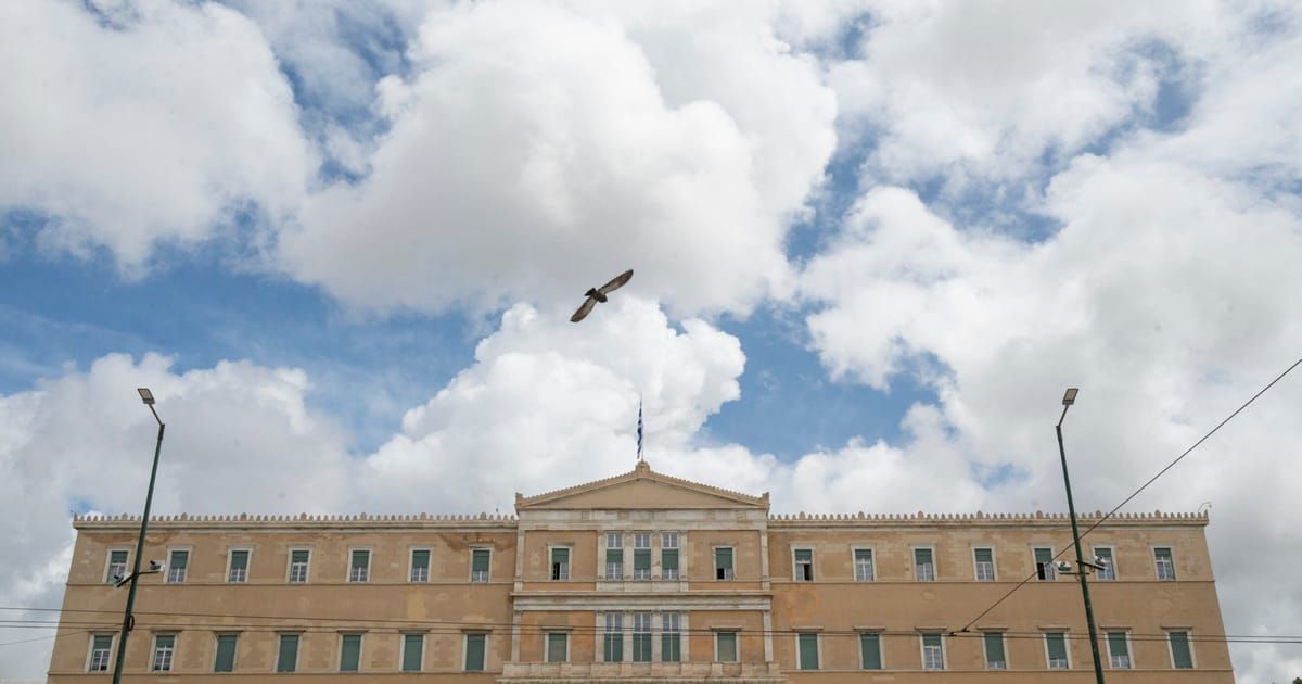 Greece’s deputy agriculture minister resigns over degree fraud 