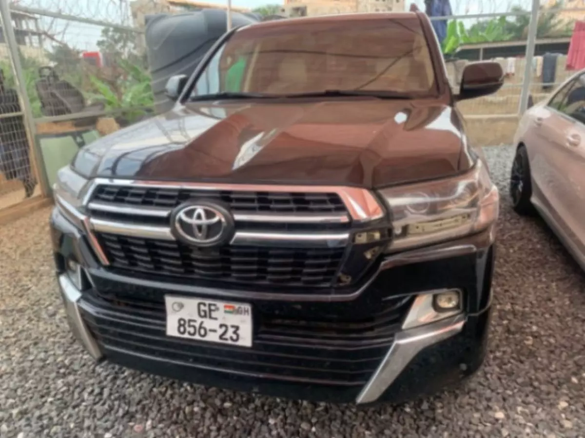 Toyota Land Cruiser   - 2015