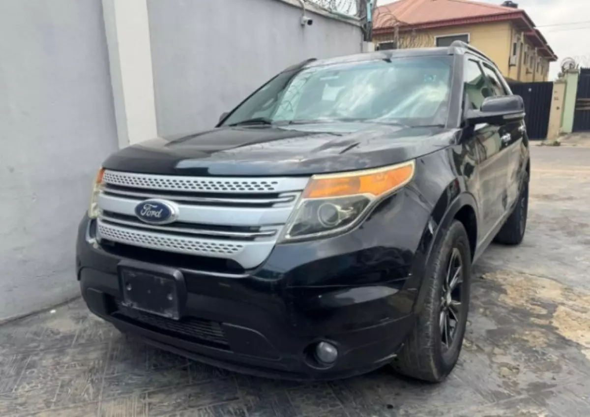 Ford Explorer   - 2014