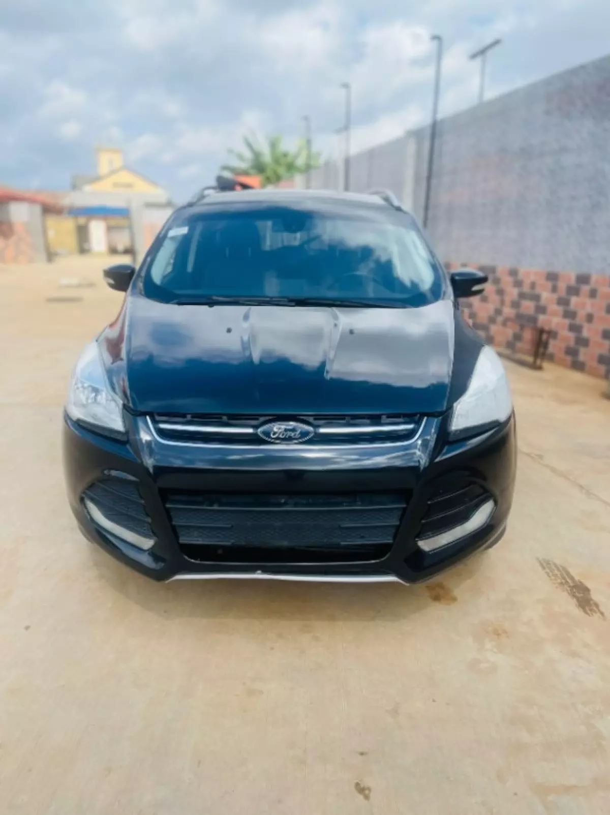 Ford Escape   - 2014