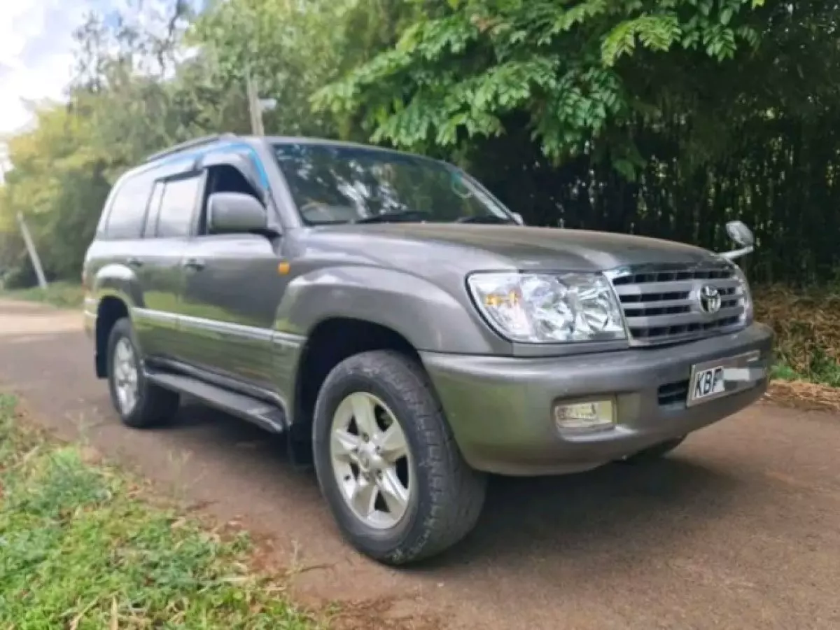 TOYOTA Land Cruiser   - 2001