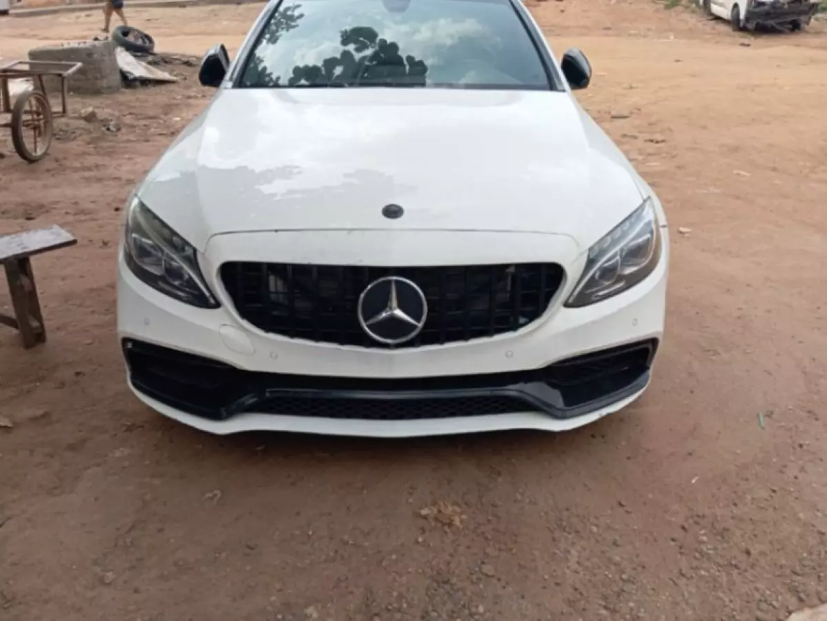 Mercedes-Benz C-class   - 2016