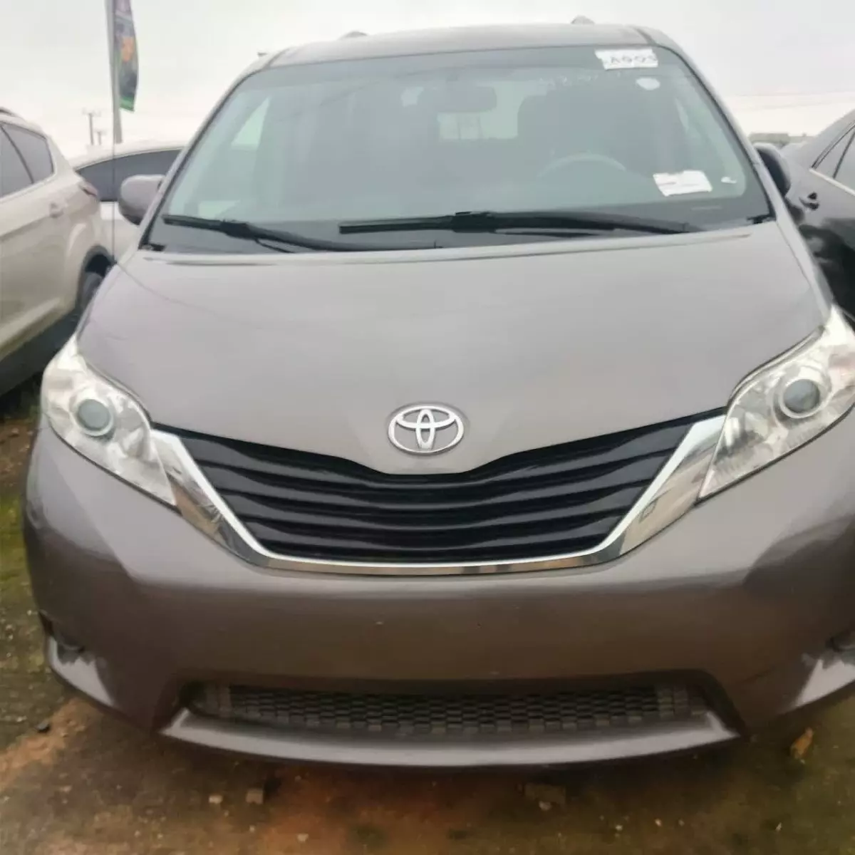 TOYOTA Sienna   - 2014