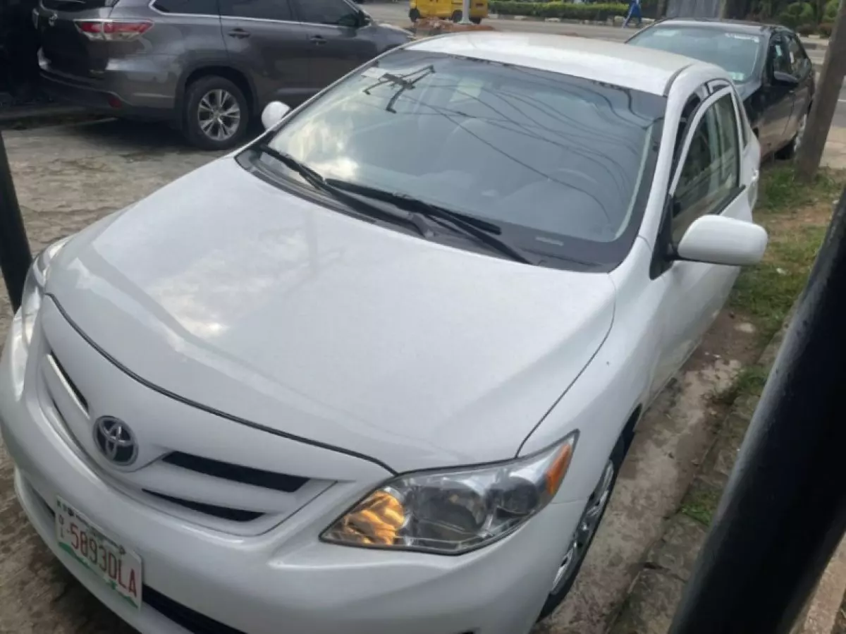 TOYOTA Corolla   - 2013