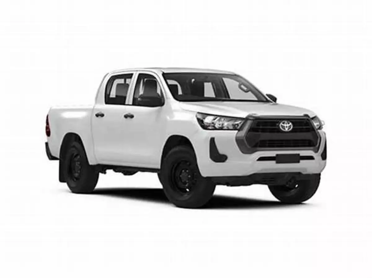 Toyota Hilux   - 2025