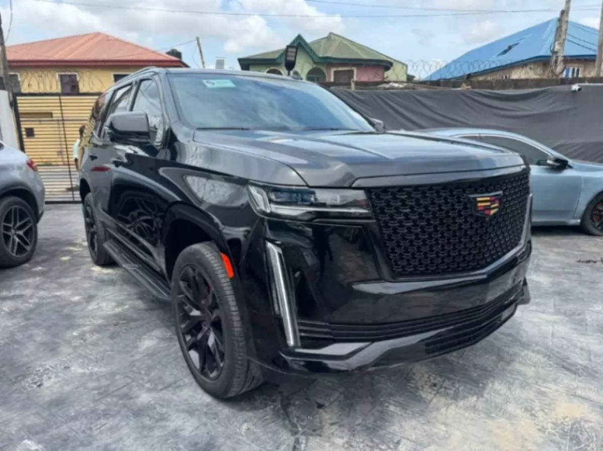 Cadillac Escalade   - 2023