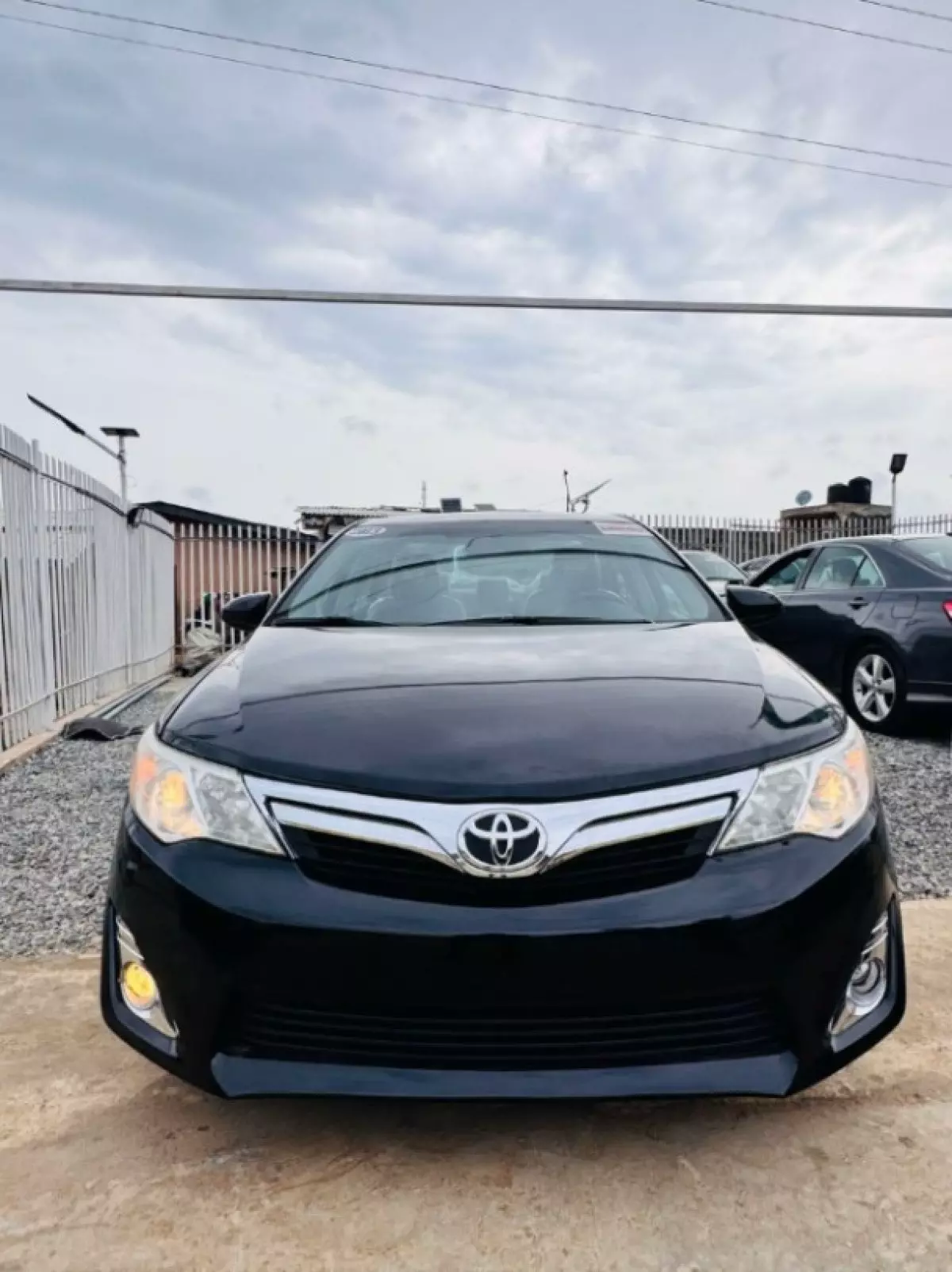Toyota Camry   - 2014