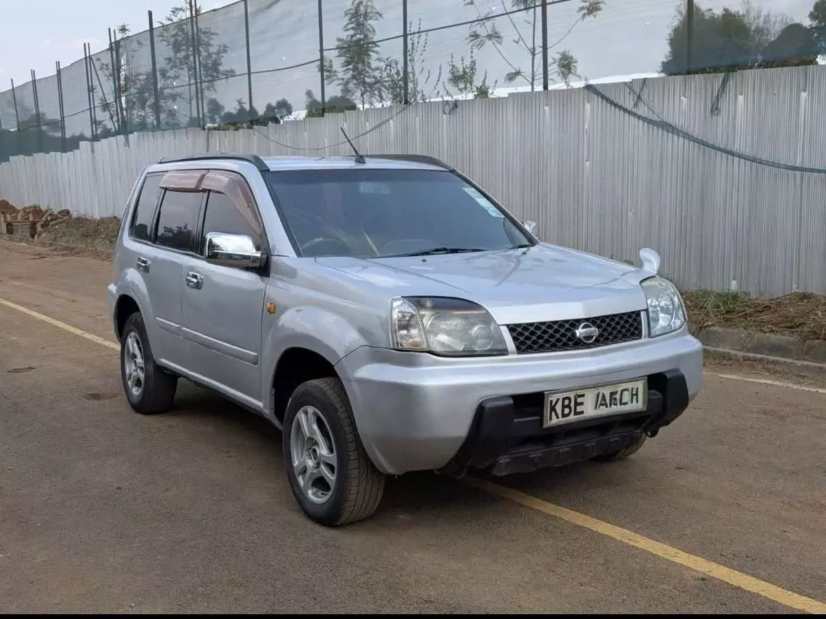 Nissan X-Trail   - 2001