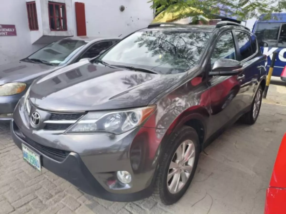 TOYOTA RAV4   - 2015