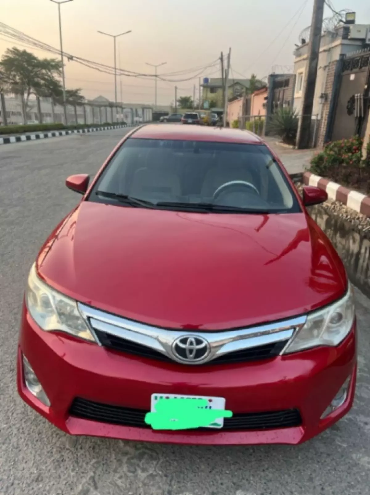 Toyota Camry   - 2012