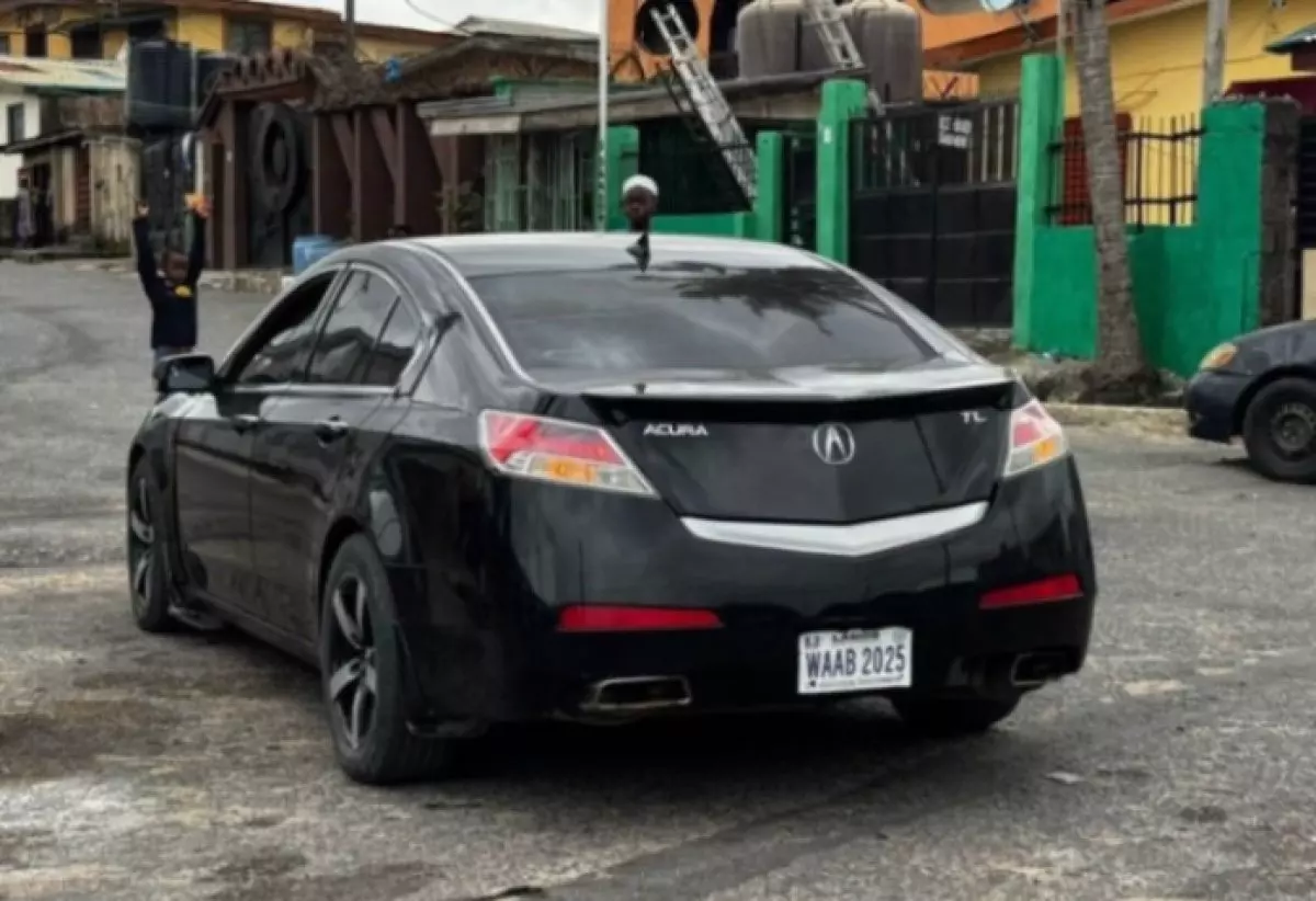 Acura TL   - 2011
