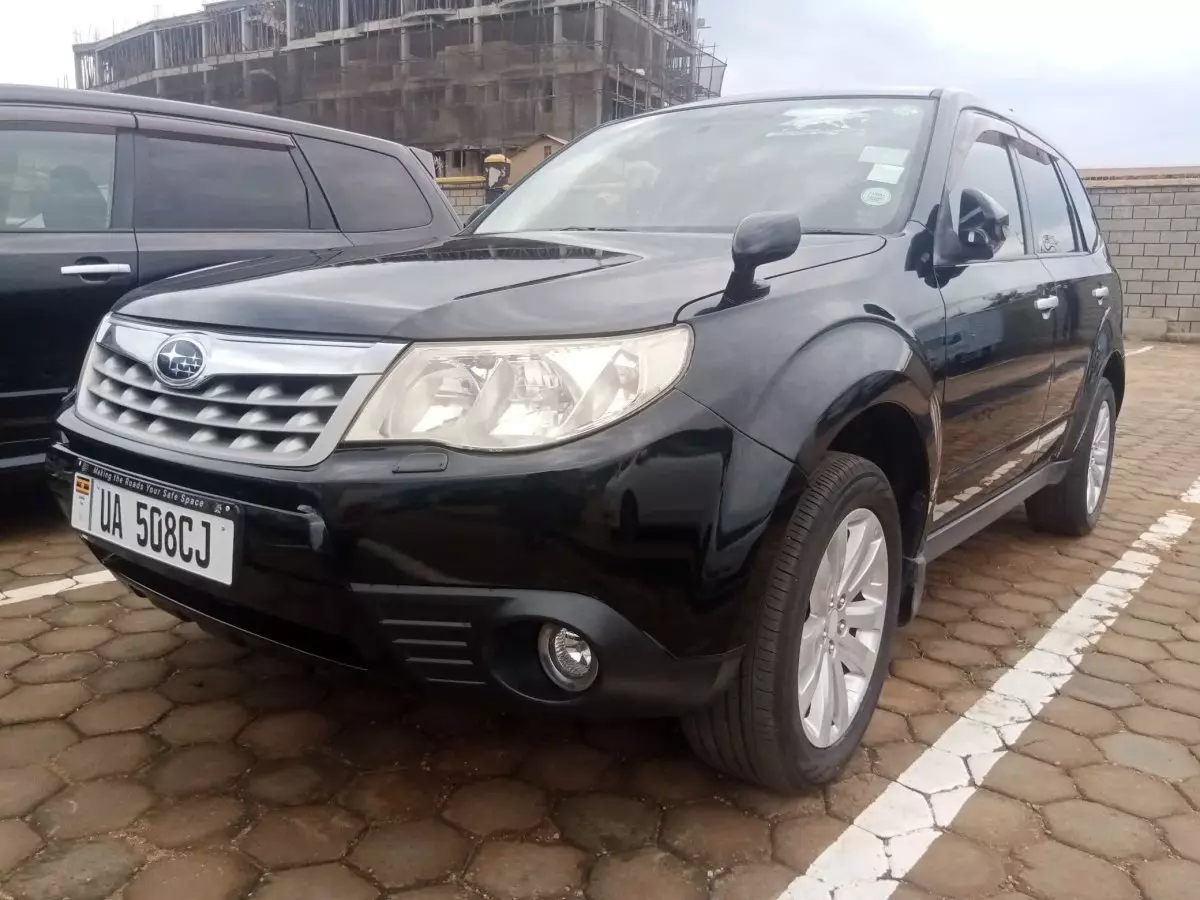 Subaru Forester   - 2011