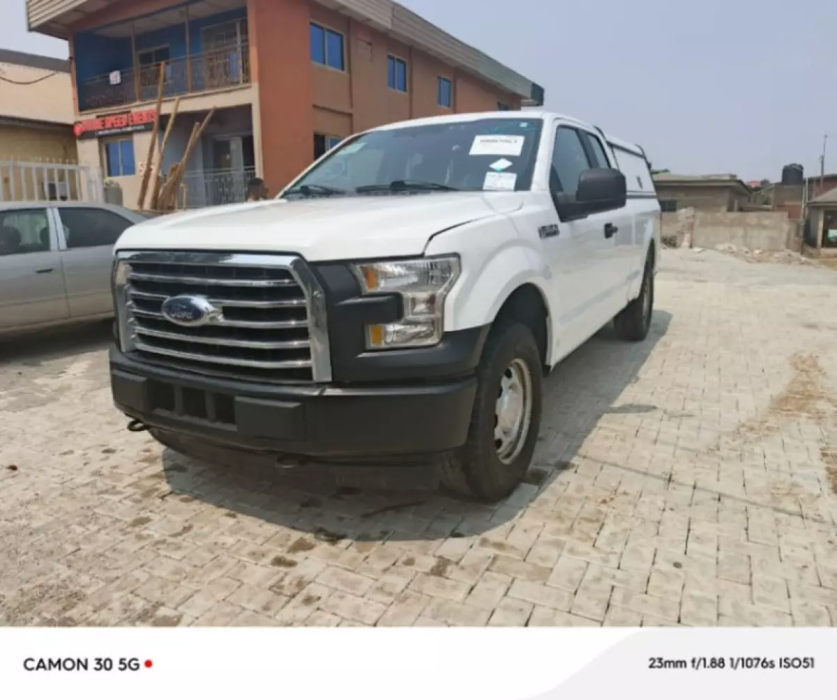 Ford F-150   - 2017
