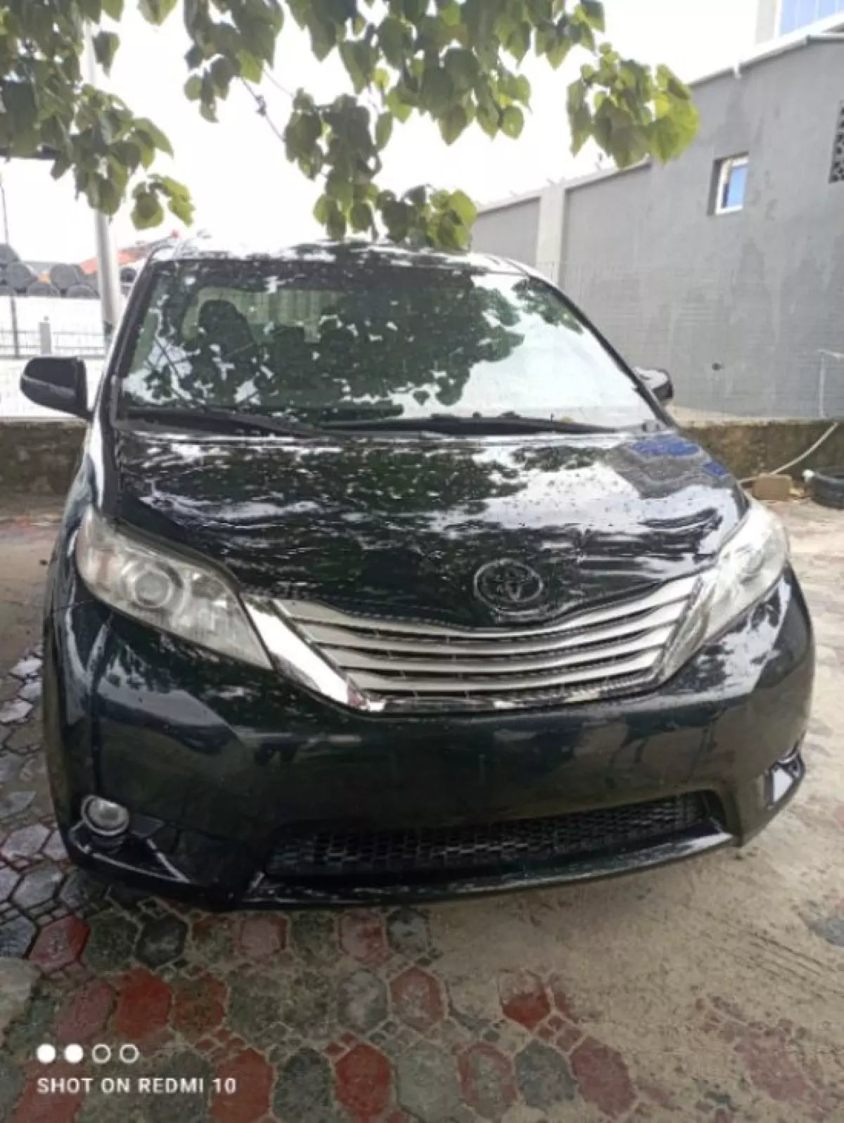 Toyota Sienna   - 2015