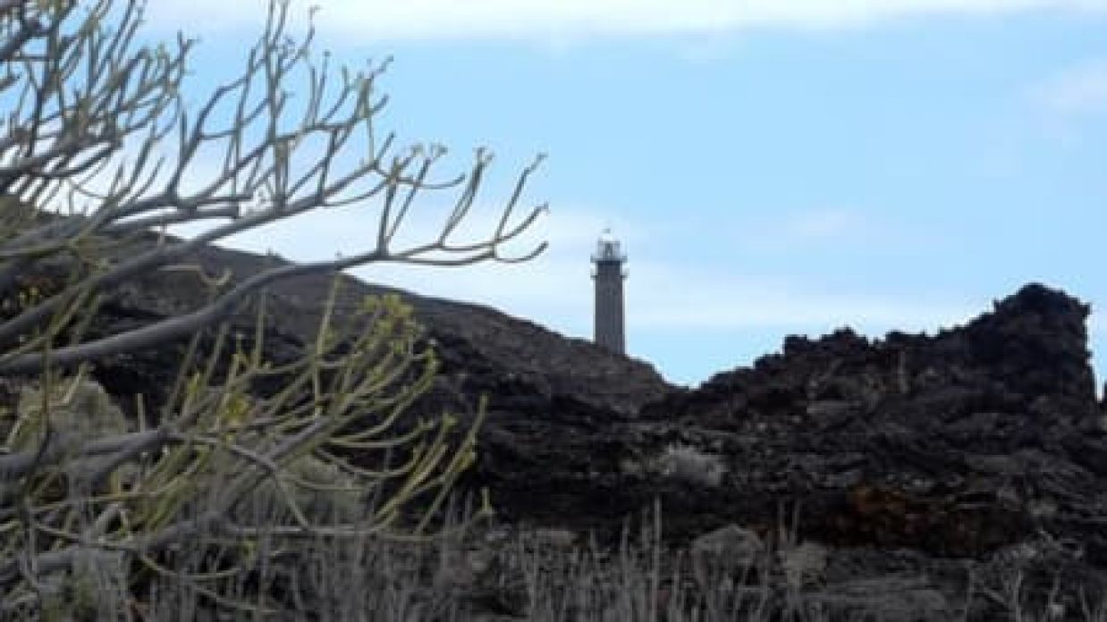 Faro de Orchilla fotografiado cerca del meridiano de Greenwich, foto por Jorge Miranda CREATIVO