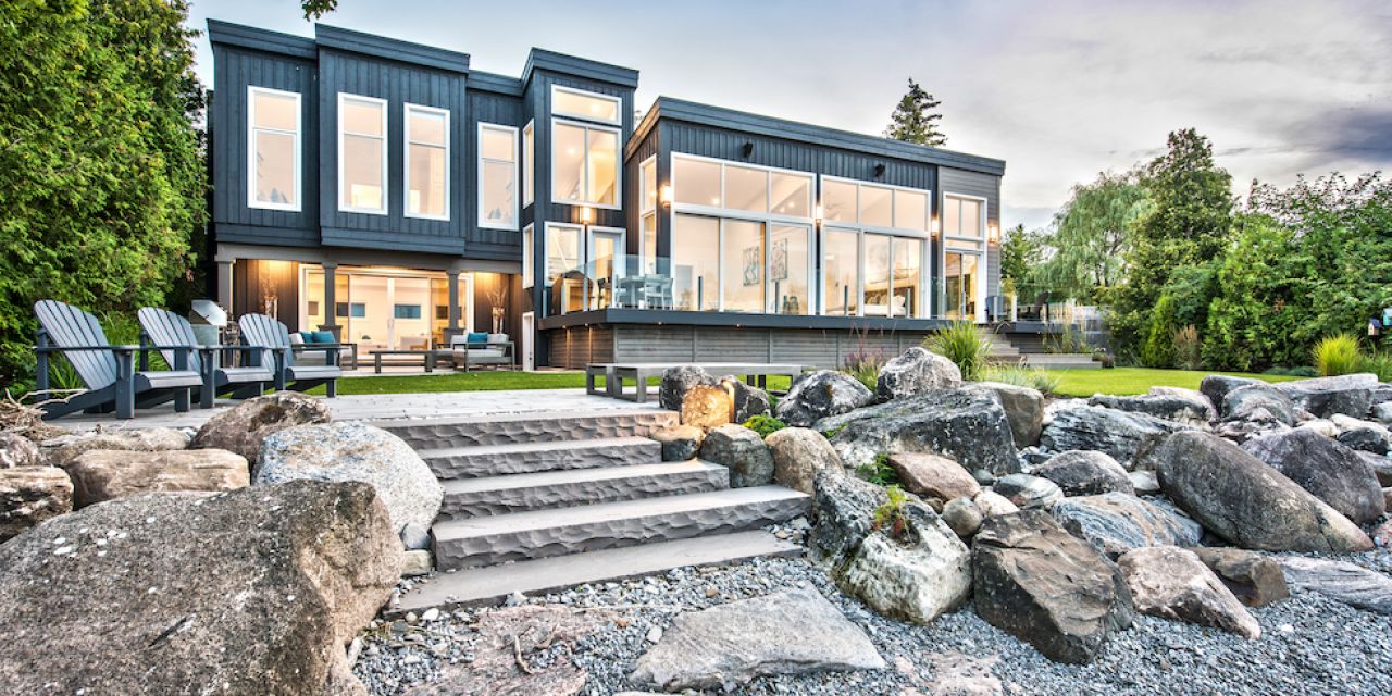 Shore Life – Waterfront Living in Thornbury