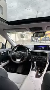 interiorFront