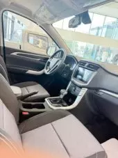 interiorFront