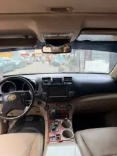 interiorFront