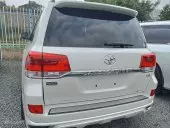 car Right Back