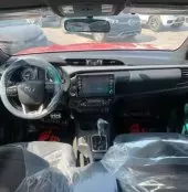 interiorFront
