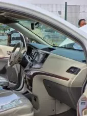 interiorFront