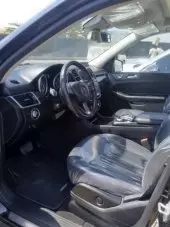 interiorFront