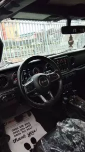 interiorFront