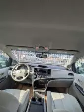 interiorFront