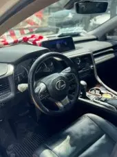 interiorFront