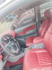 interiorFront