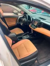 interiorBack