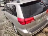 car Right Back