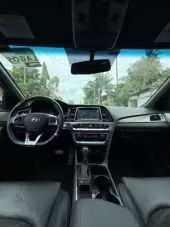 interiorFront