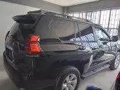 car Right Back
