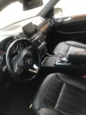 interiorFront