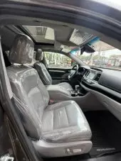 interiorFront