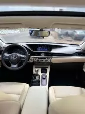 interiorFront